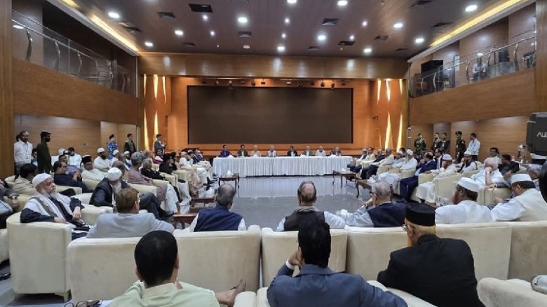 জাতীয় ঐকমত্য কমিশনের বৈঠক শুরু