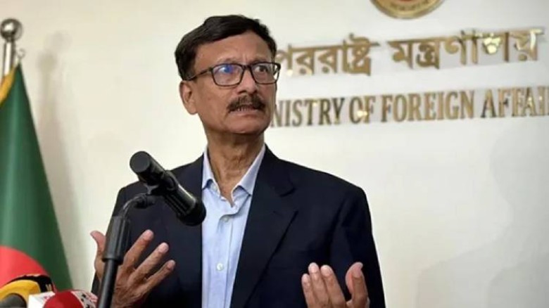 হাসিনা–কামালকে ফেরাতে ভারতকে চিঠি দেবে বাংলাদেশ