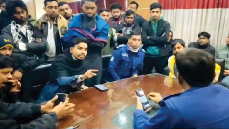 ‘বানিয়াচং থানা ও এসআই সন্তোষকে আমরাই পুড়িয়েছি’