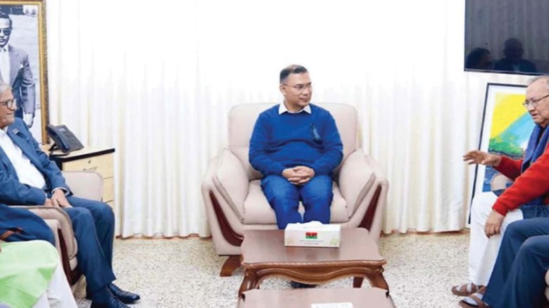 ‘একাত্তরকে বাদ দিলে দেশের অস্তিত্ব থাকবে না’: বাম নেতাদের সঙ্গে বৈঠকে তারেক রহমান